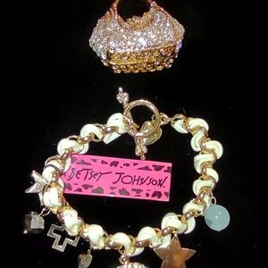 2/$35 Necklace and bracelet set